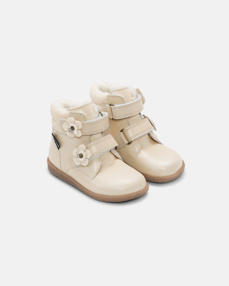 Rabbit Flower Ivory